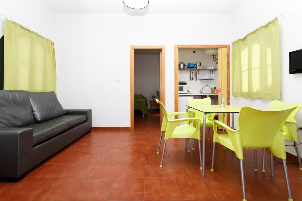 Camping La Sierrecilla Humilladero الغرفة الصورة